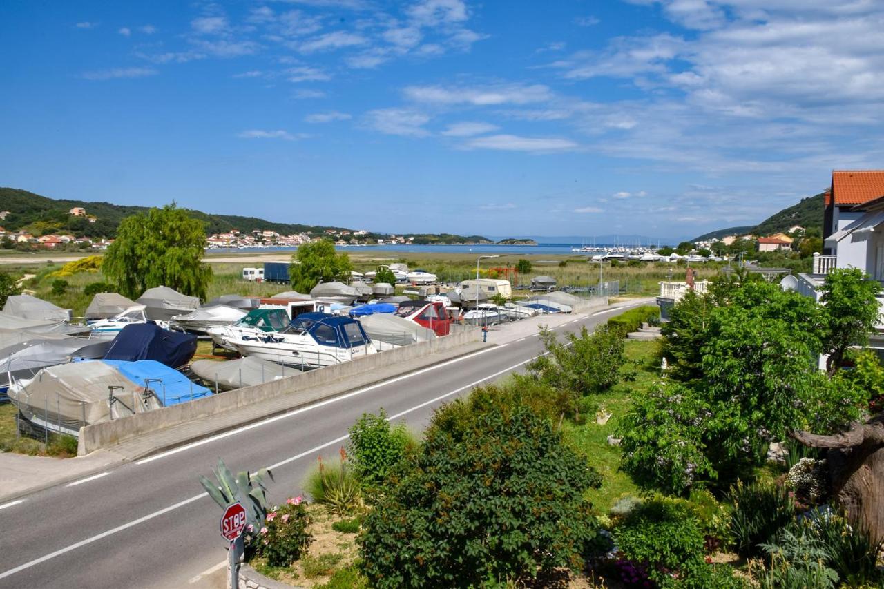 Apartman Belisima Deluxe Supetarska Draga Exterior photo